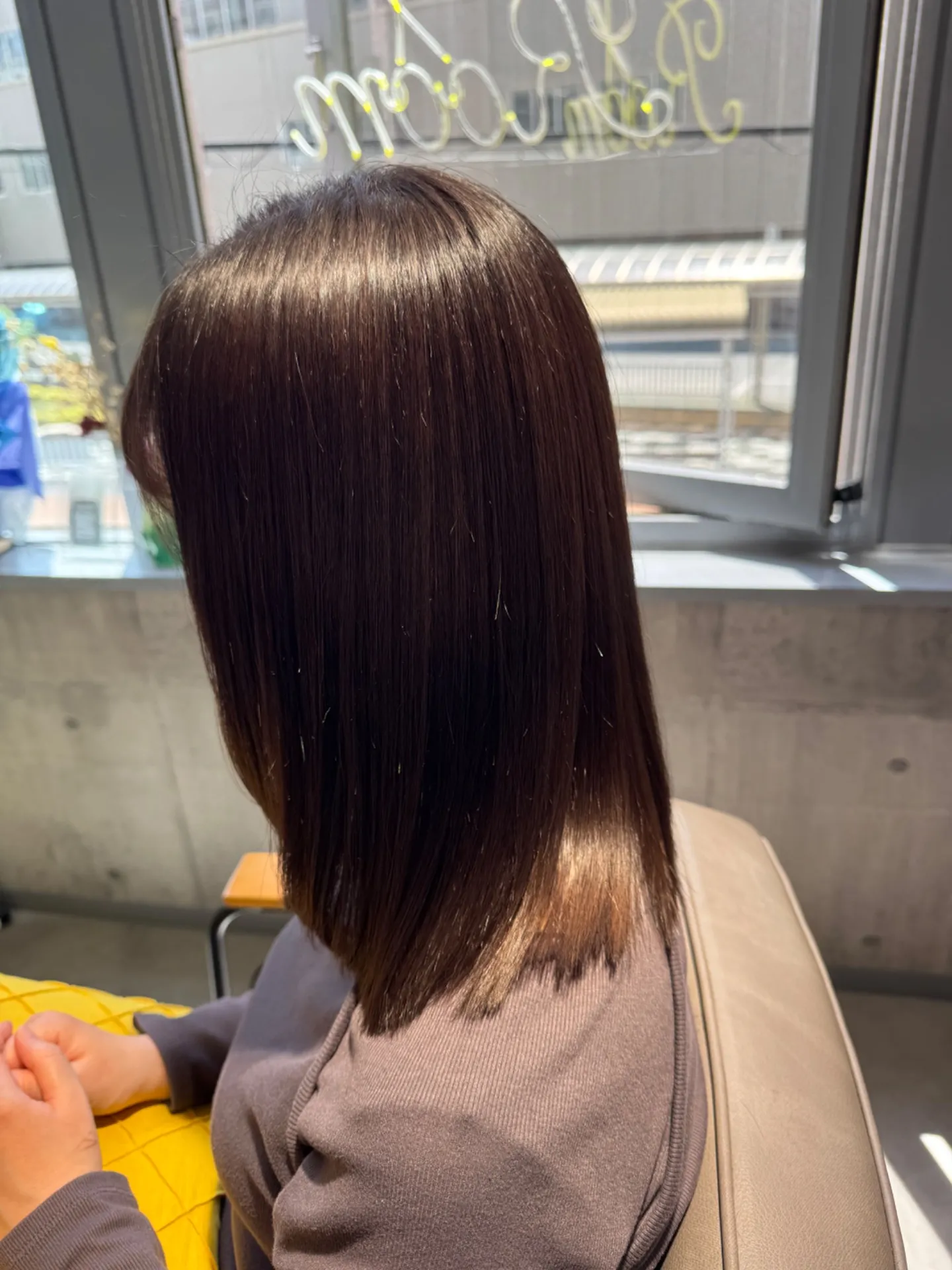 豊中駅近くの美容院LitRoomで始める、オーダーメイドの髪質改善プログラム